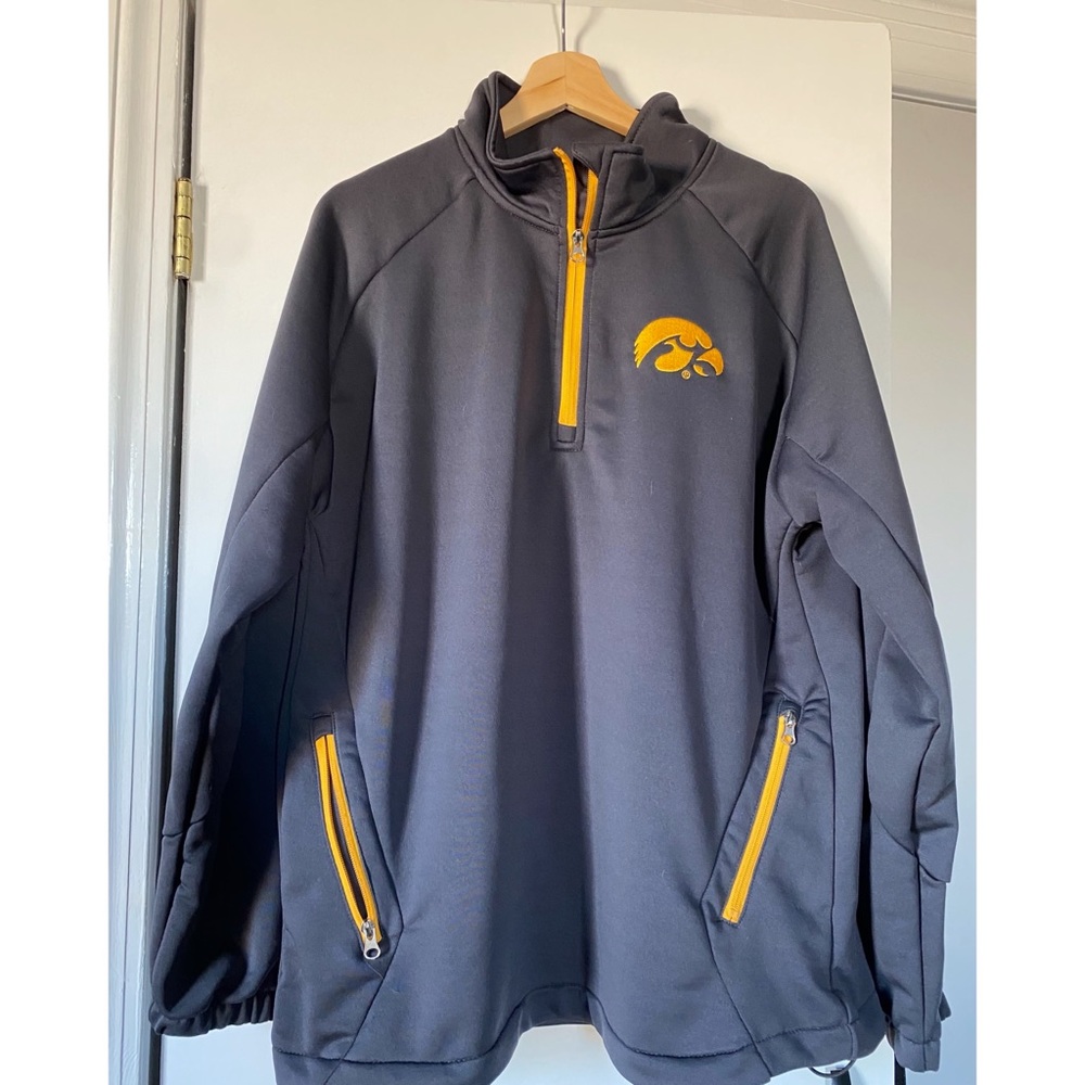 Men’s quarter zip Iowa Hawkeyes pull over